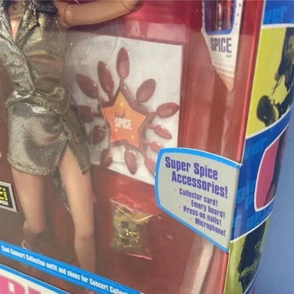 Posh Spice - Picture 2 of 10